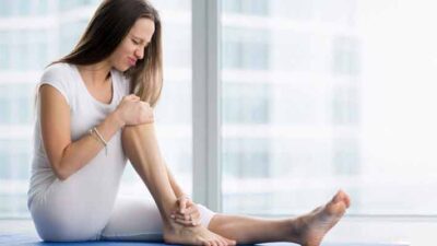 Ankle Pain: Symptoms, Causes, Diagnosis & Treatment